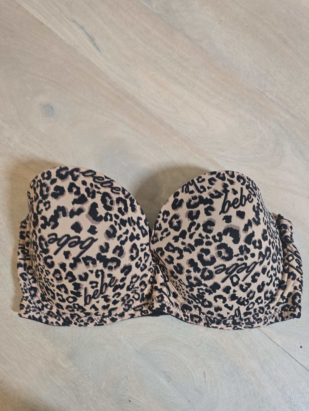 Bebe Intimates Leopard Print Script Logo Strapless Convertible Bra 36DD
